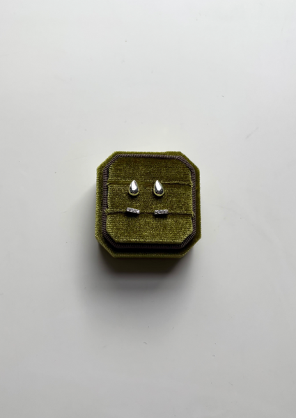 Mini Monarc Studs